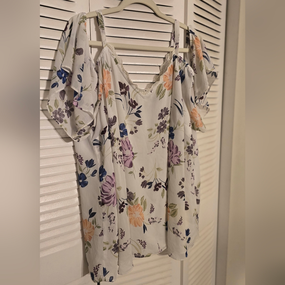 Torrid Floral Off-Shoulder Women's Top - Picture 14 of 14